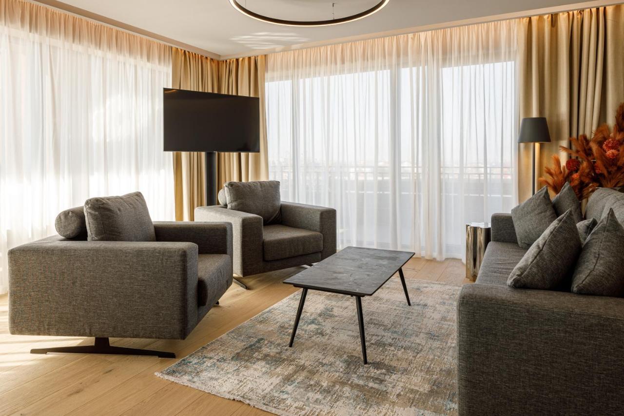 Qosmo Brasov Hotel 외부 사진