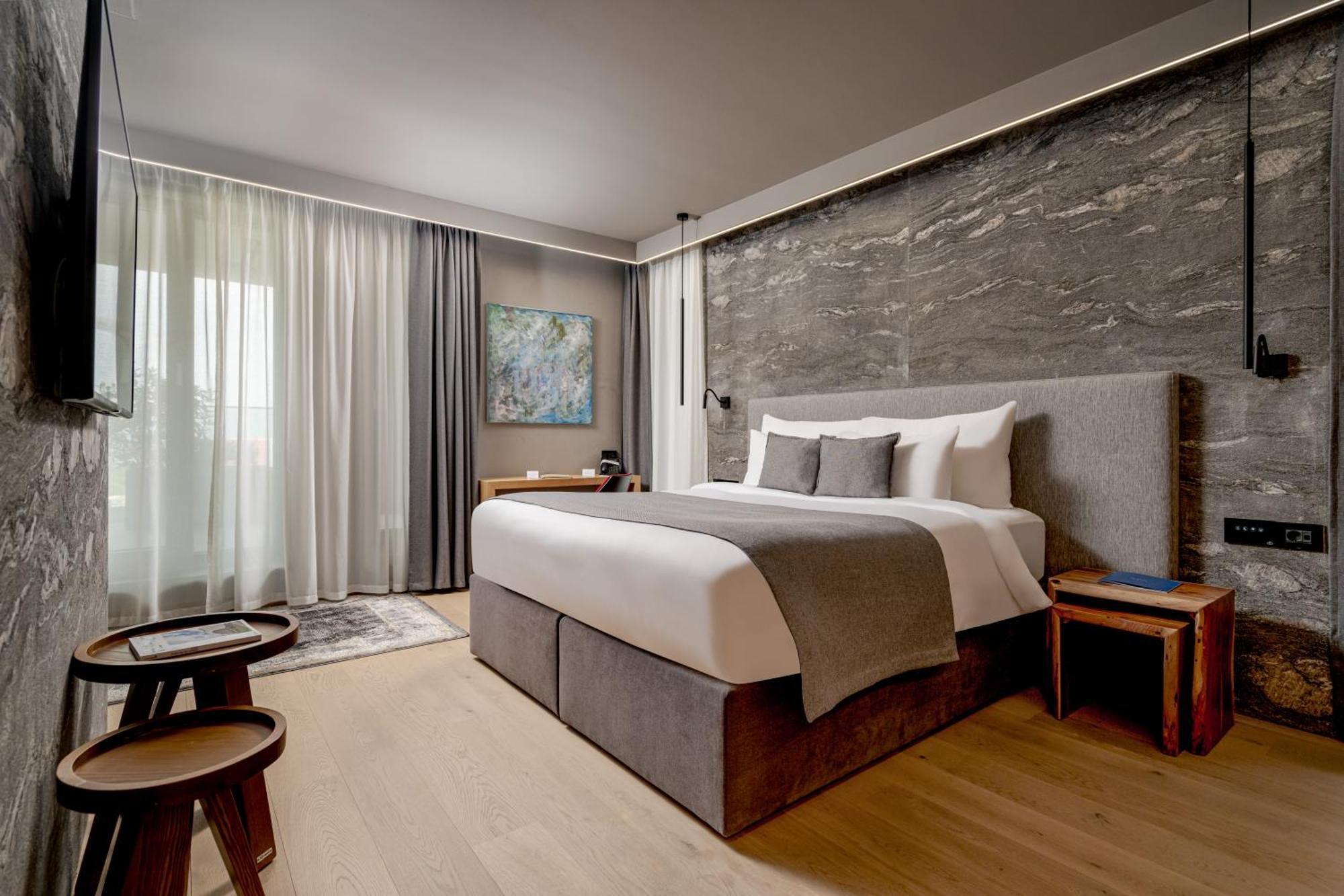 Qosmo Brasov Hotel 외부 사진
