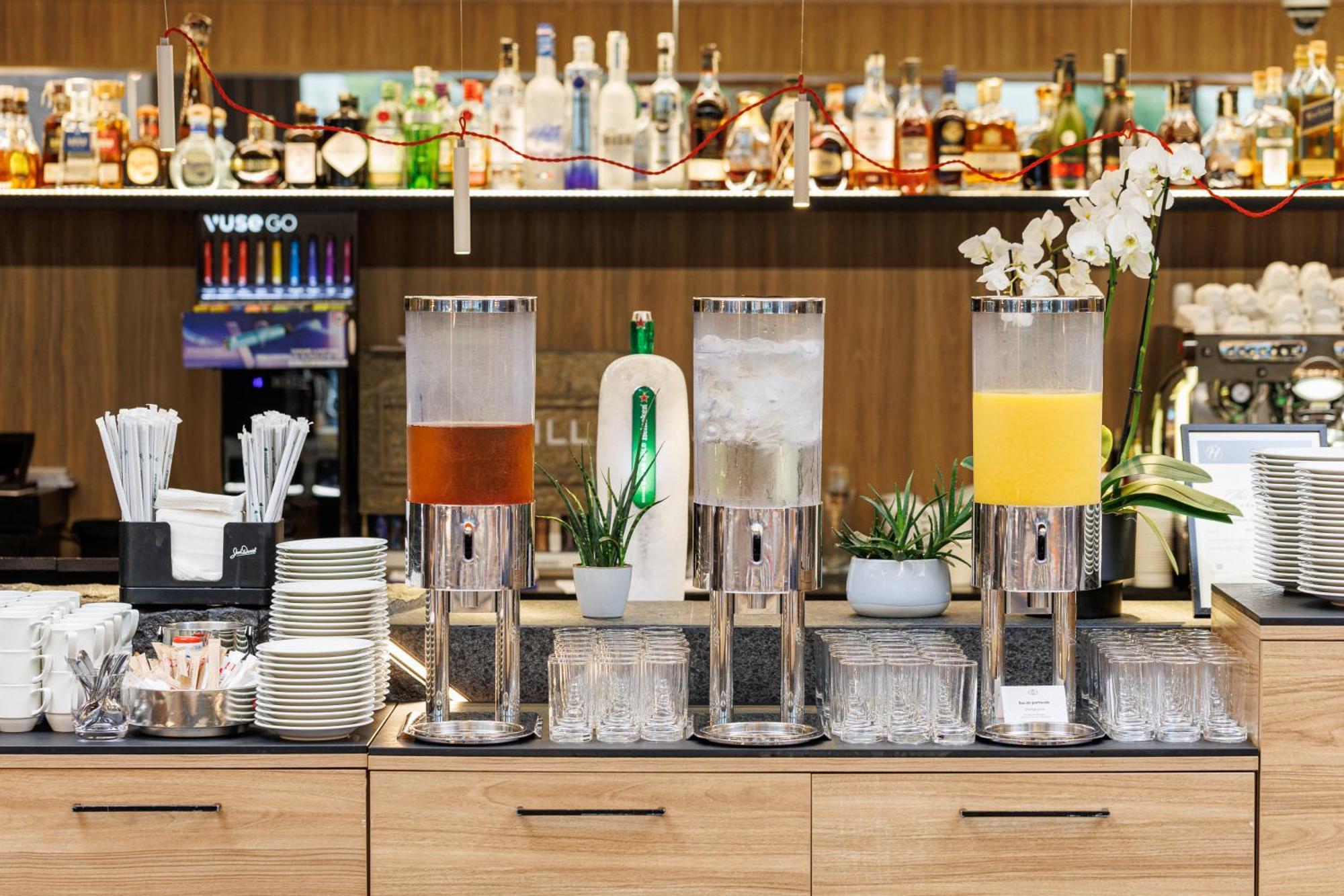 Qosmo Brasov Hotel 외부 사진